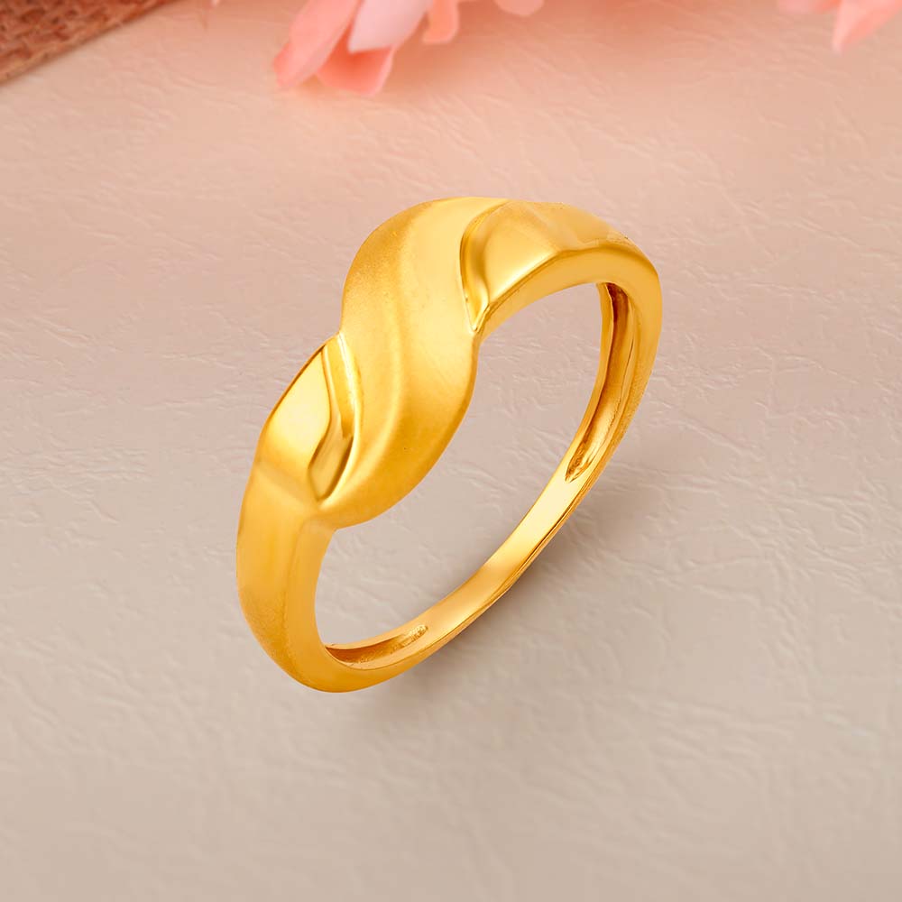 S Shaped Yellow Gold Finger Ring for Men,,hi-res image number null