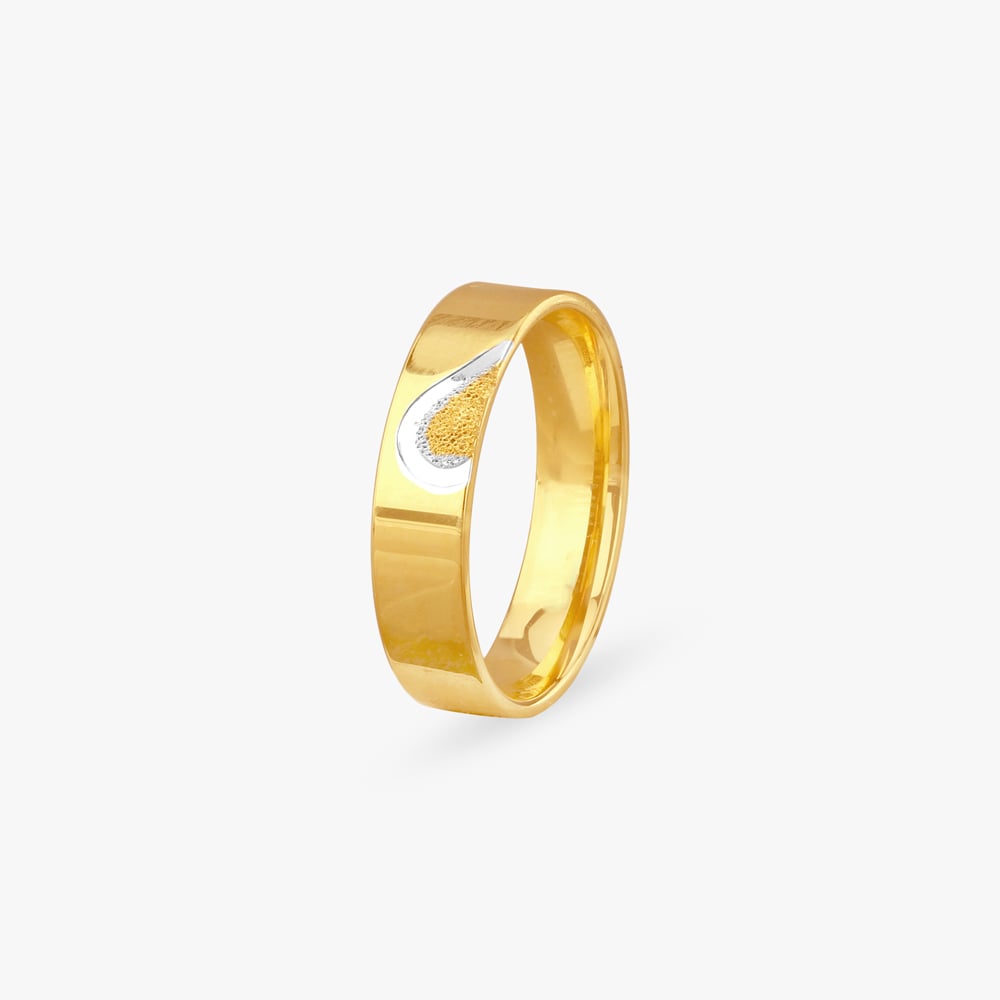 

Classic Shine Gold Ring for Men