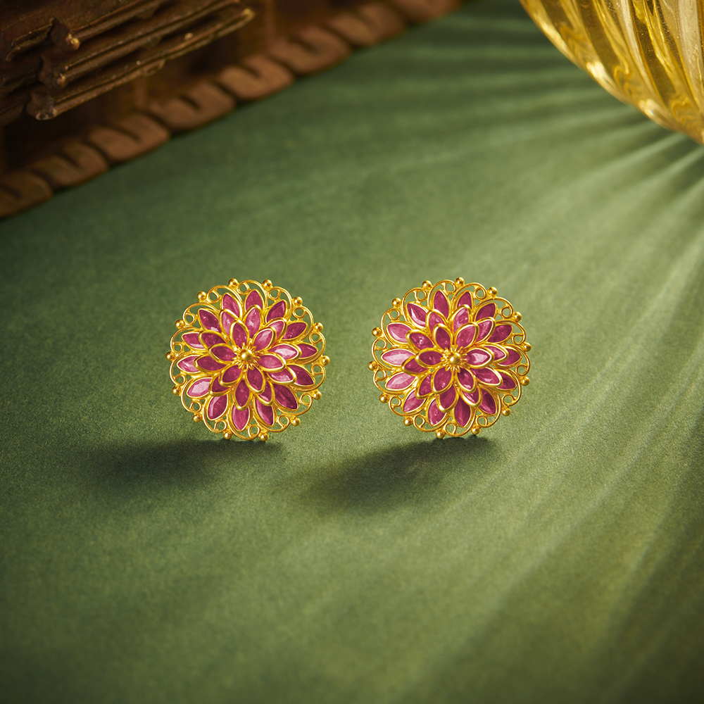 Irresistible 22 Karat Yellow Gold Floral Stud Earrings