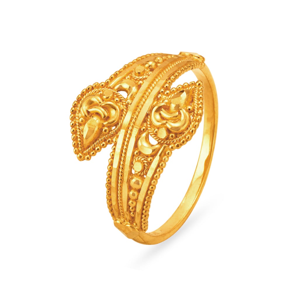 

Ornate 22 Karat Yellow Gold Overlap-Design Ring