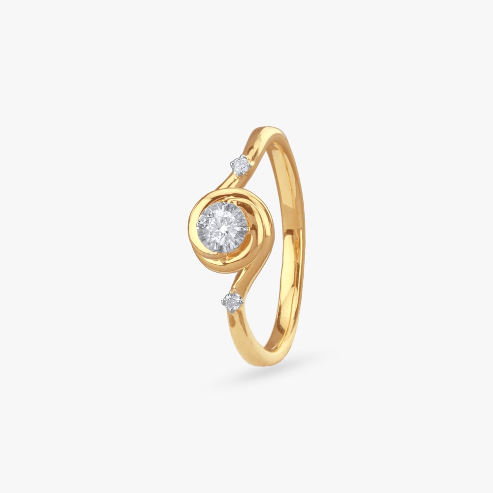 

Spiral Love Diamond Ring