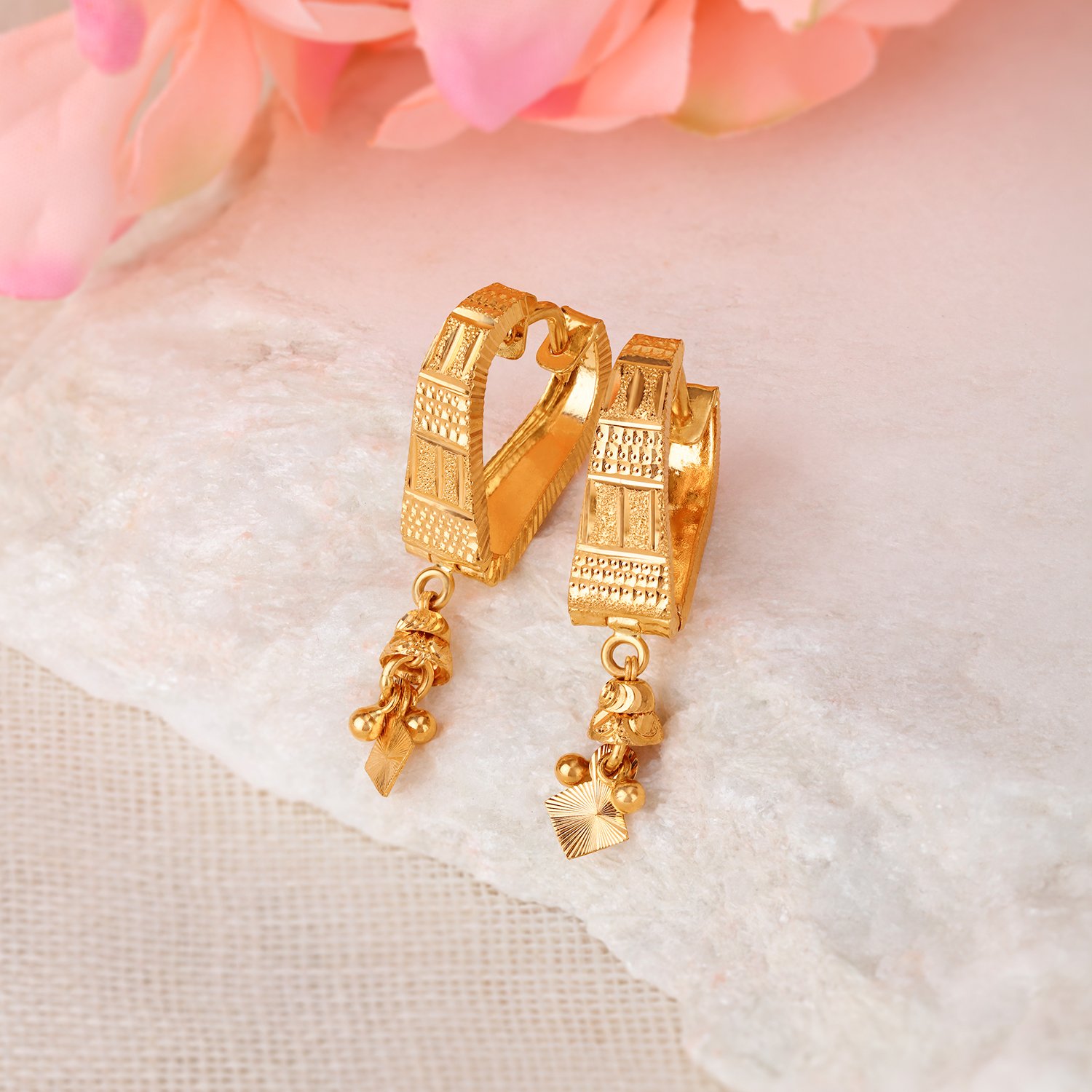 Mia by Tanishq 14KT Yellow Gold Stud Earrings with Triangle Design-hoanganhbinhduong.edu.vn
