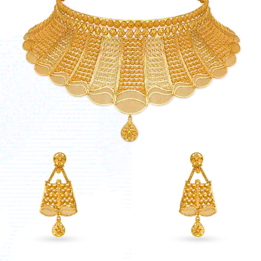 Captivating Gold Lightweight Choker Necklace Set for the Indian Bride,,hi-res image number null