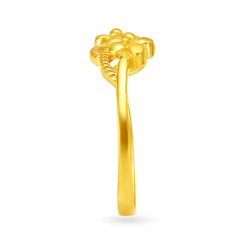 Enrapturing Yellow Gold Floral Finger Ring,,hi-res image number null