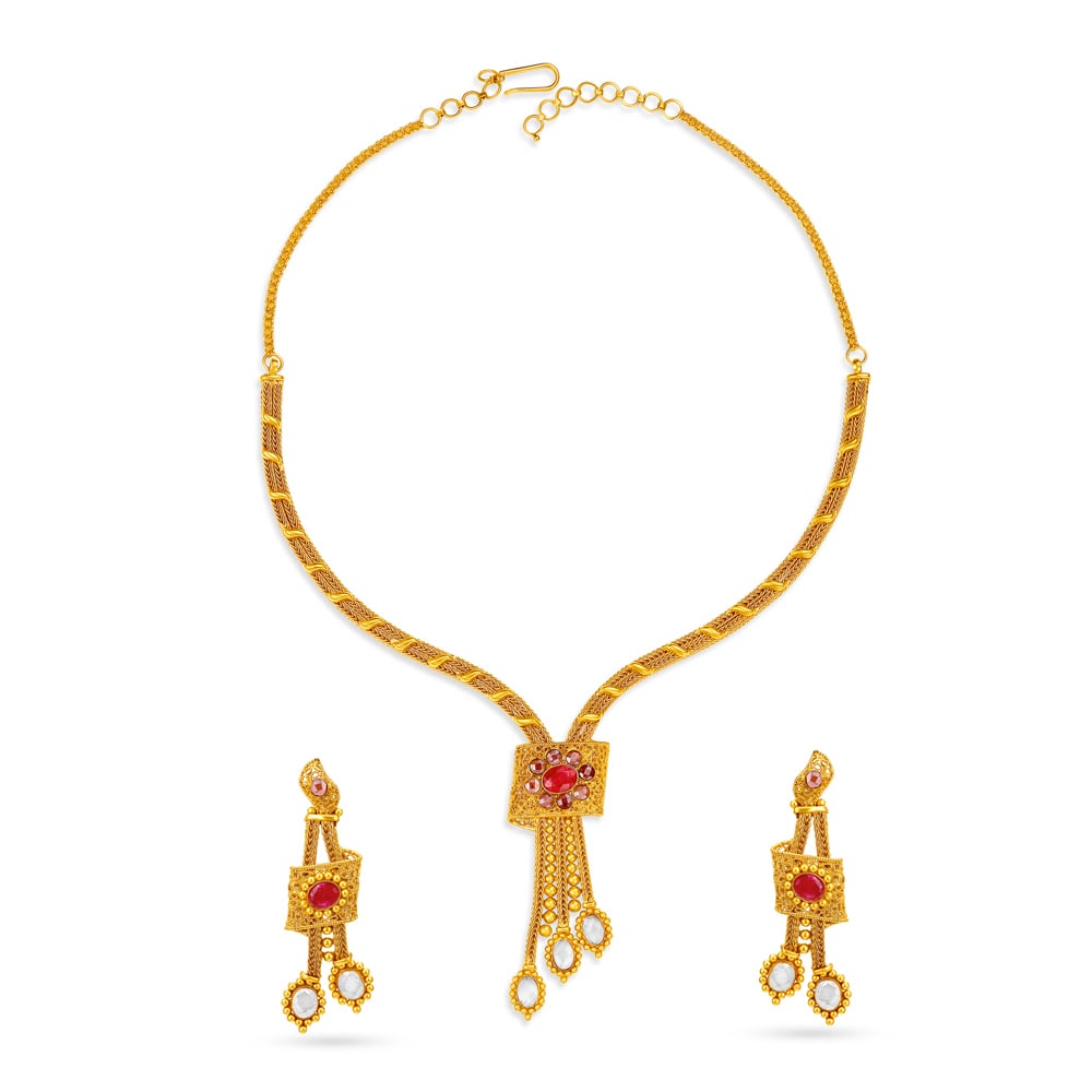 Sleek Gold Necklace Set,,hi-res image number null