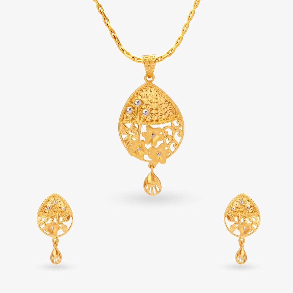 Exquisite Floral Drop Gold Pendant and Earrings Set,,hi-res image number null