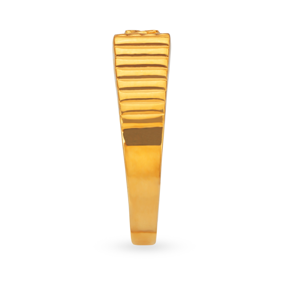 Rectangle Pattern Gold Finger Ring for Men,,hi-res image number null