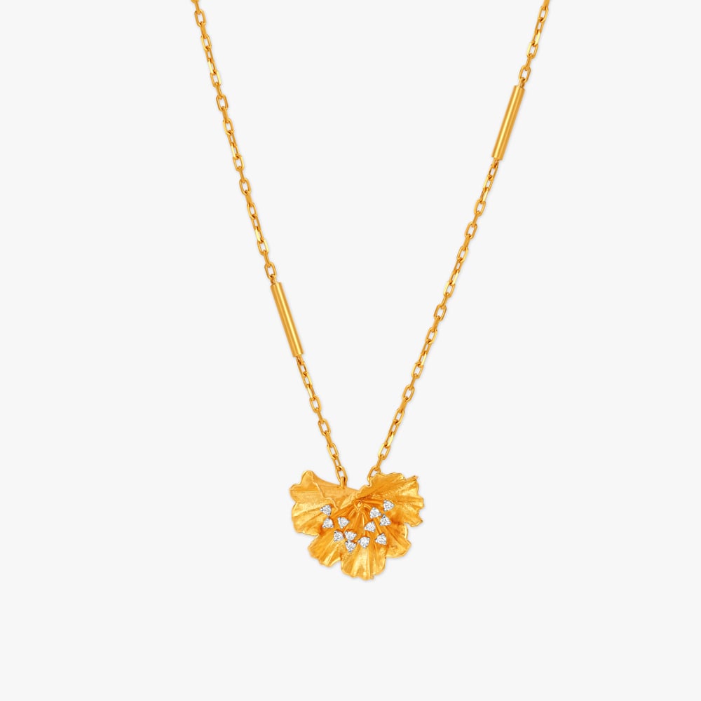 

Shimmering Petals Diamond Pendant with Chain