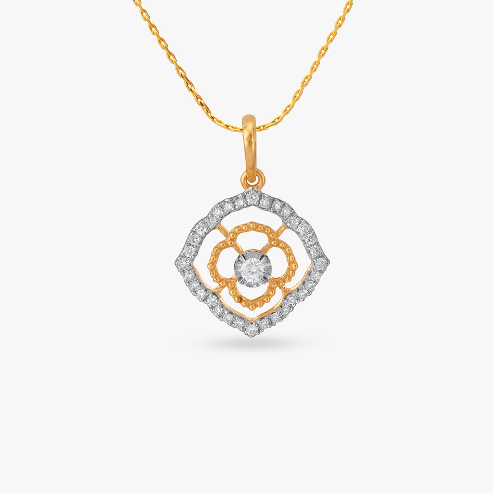 

Floral Elegance Diamond Pendant