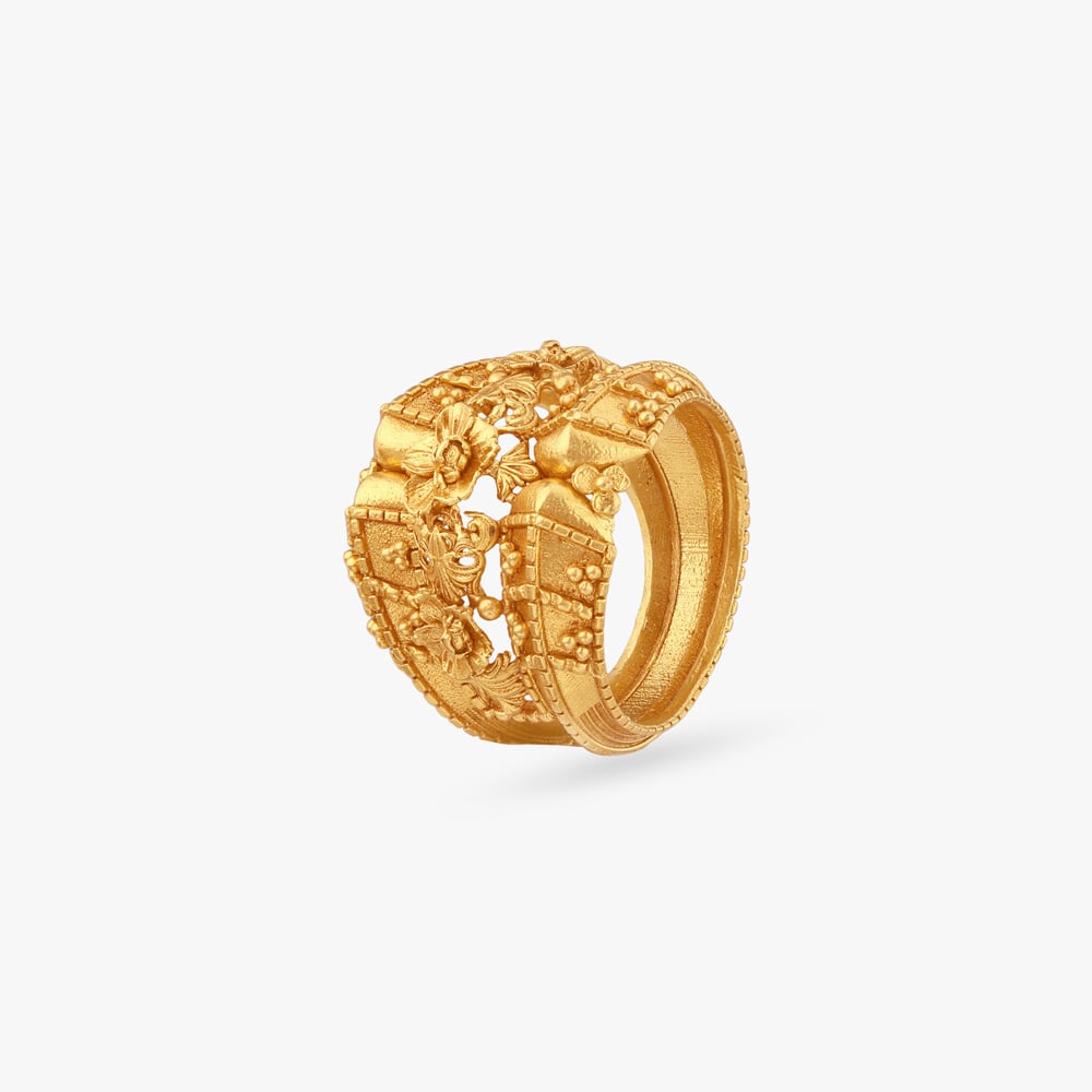 

Heritage Blossom Gold Ring