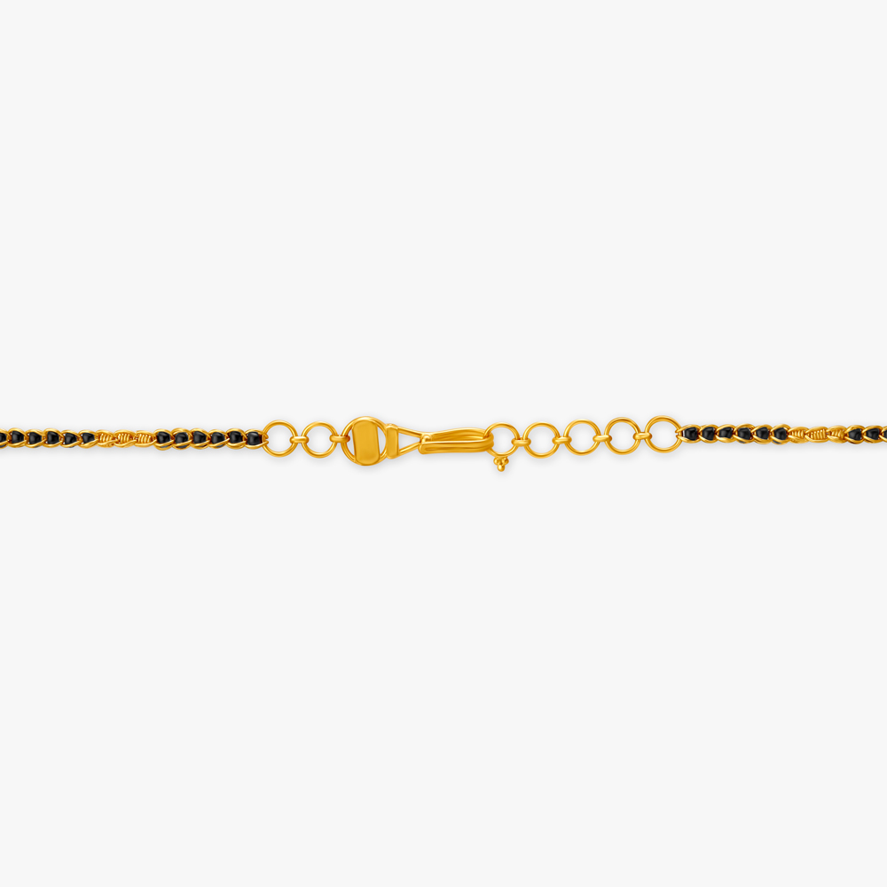 Essential Traditional Gold Mangalsutra,,hi-res image number null