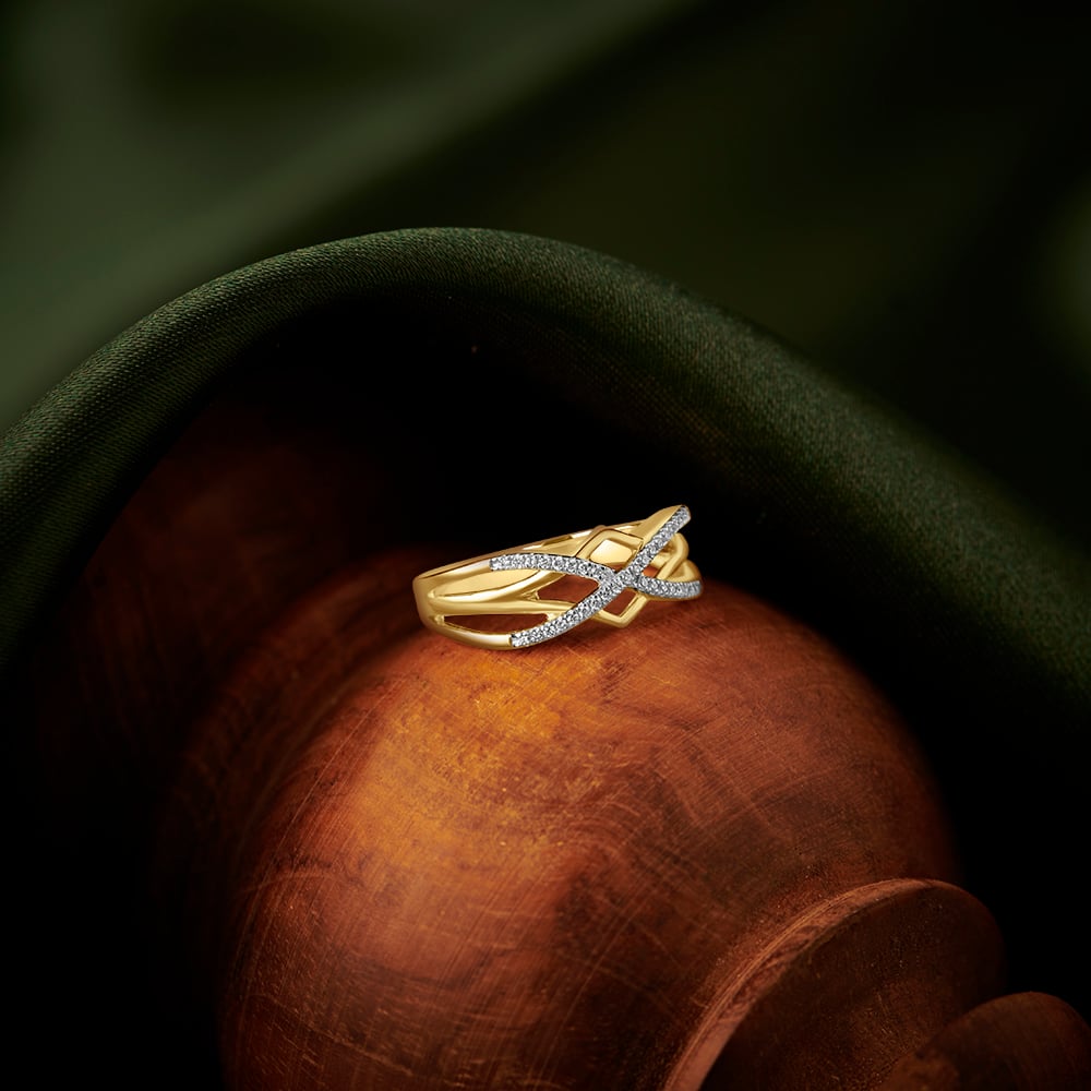 Hoja Diamond Ring | Fiona Diamonds