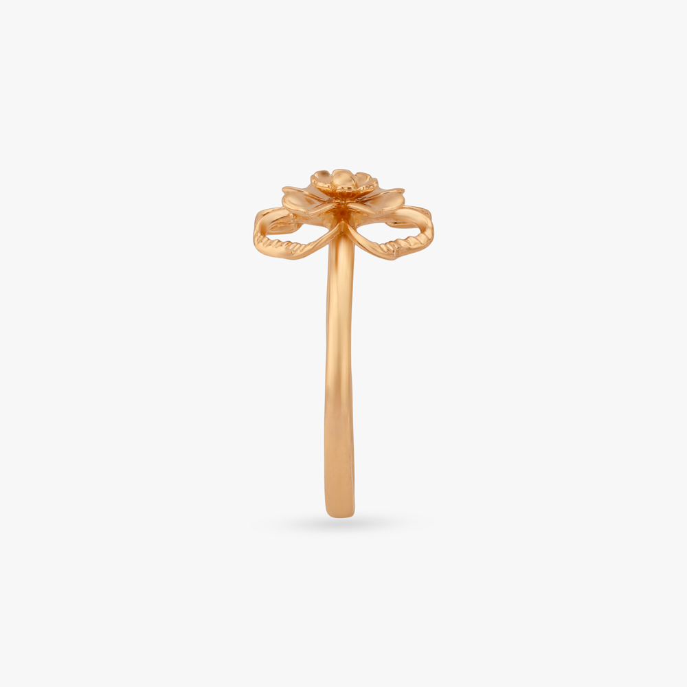 Scalloped Petal Gold Ring,,hi-res image number null