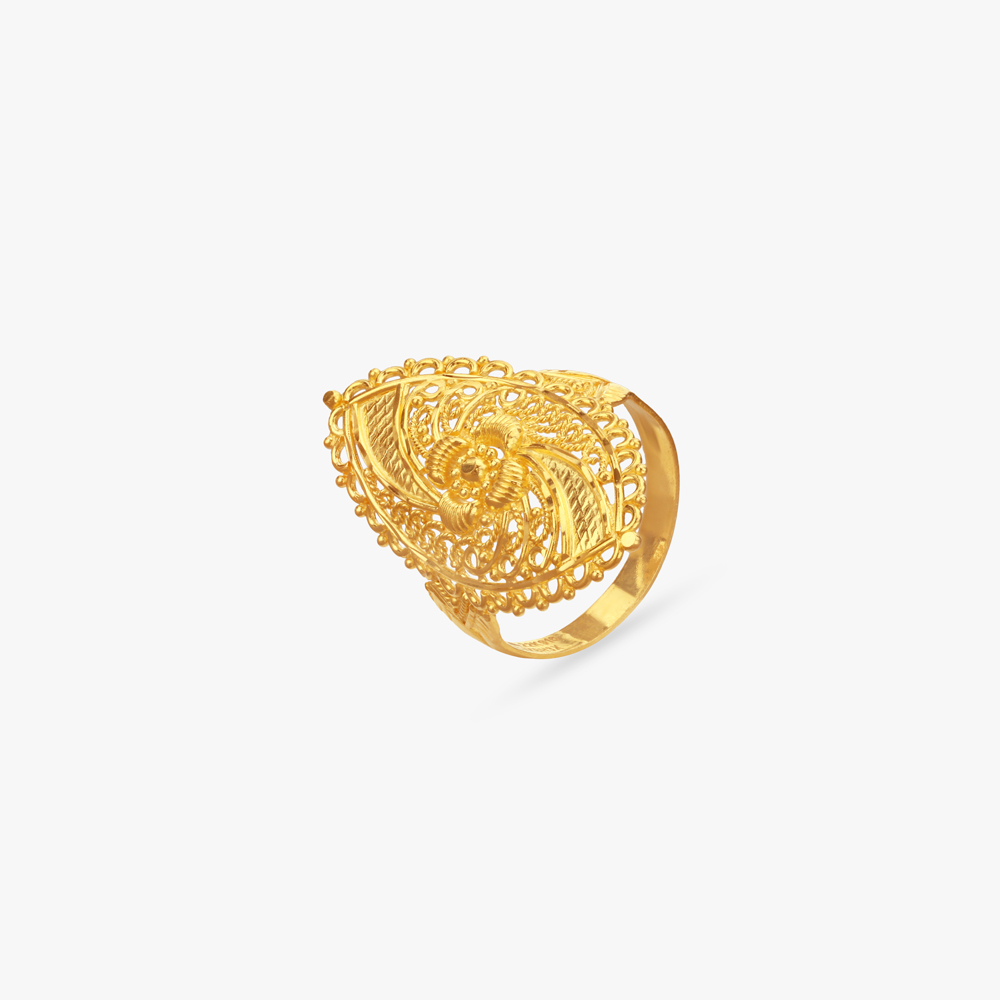 

Floral Filigree Gold Ring