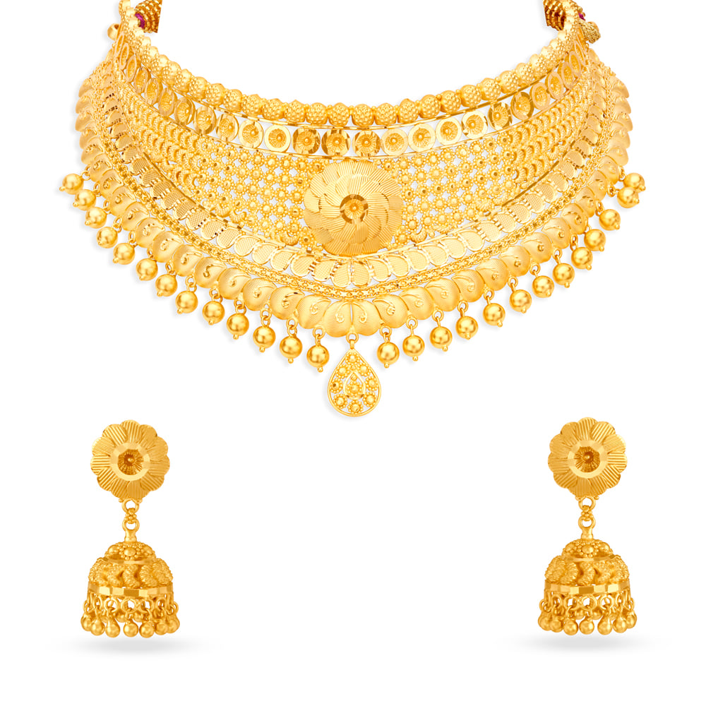 Striking Lightweight Gold Choker Necklace Set for the Indian Bride,,hi-res image number null
