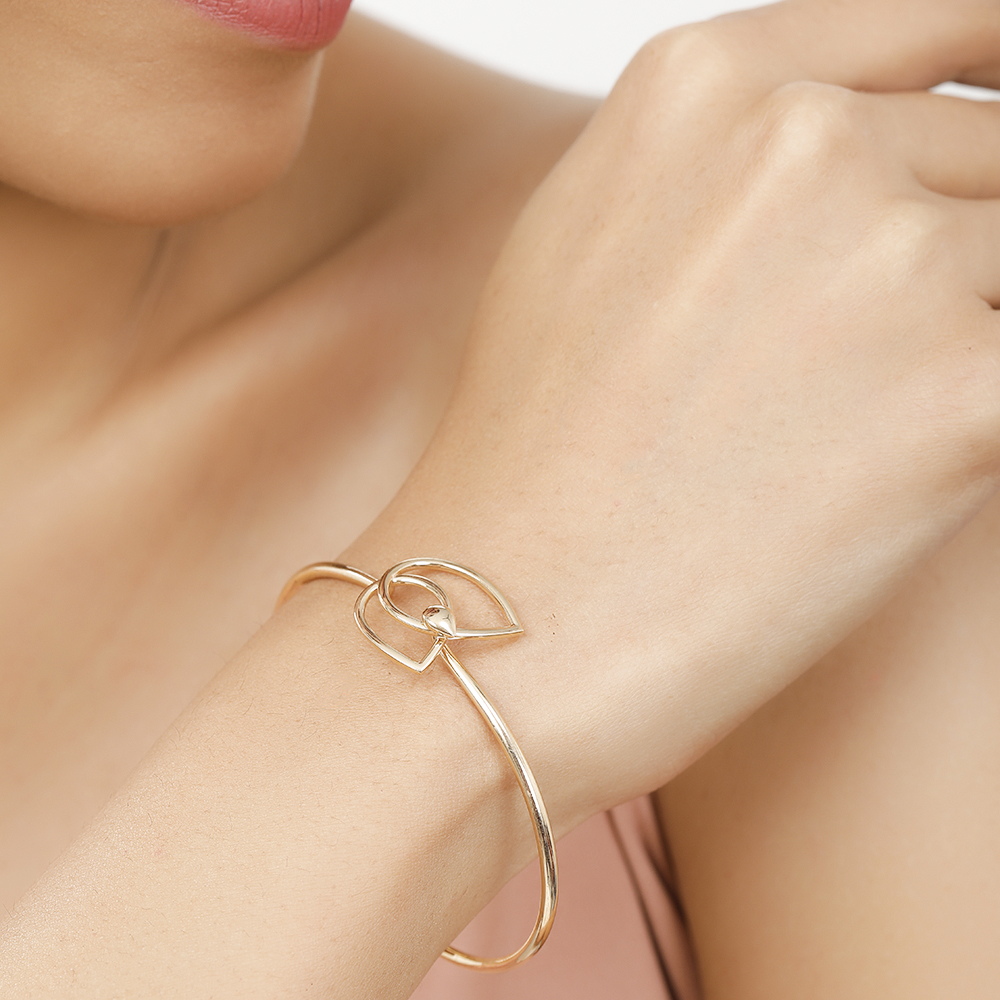 14KT Yellow Gold Interwoven Elegance Bangle,,hi-res image number null