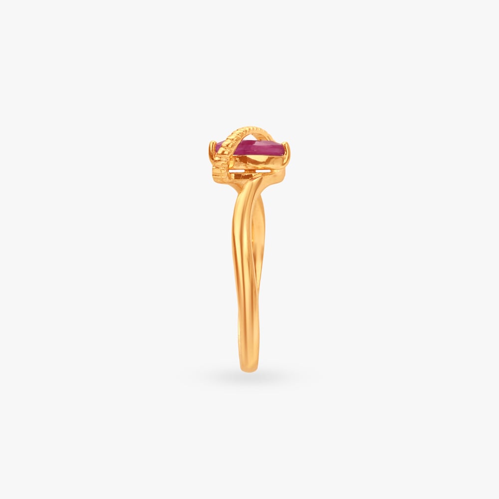 Crimson Slash Gold Ring,,hi-res image number null