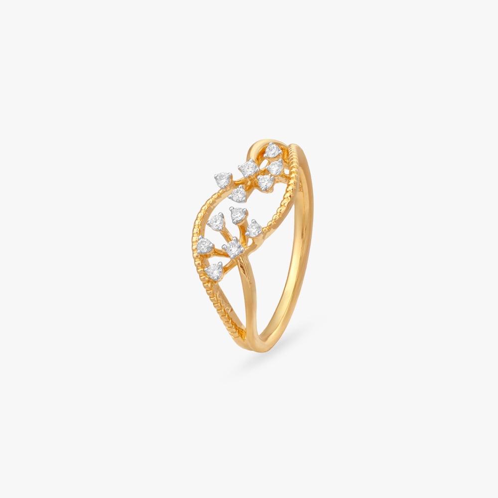 

Playful Grace Diamond Finger Ring