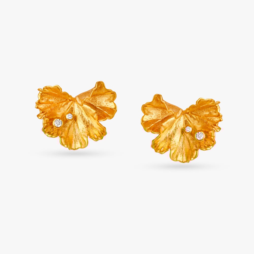 

Shimmering Mist Diamond Stud Earrings