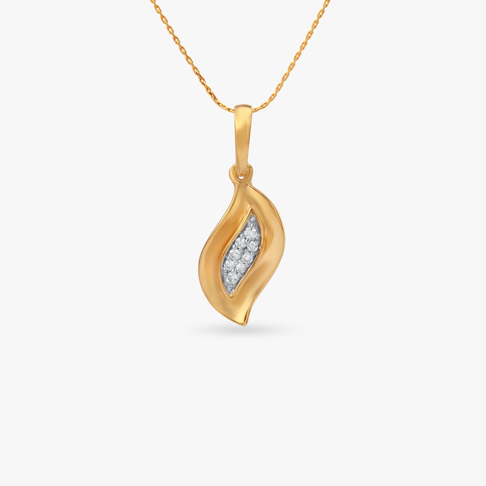

Sculpted Leaf Diamond Pendant