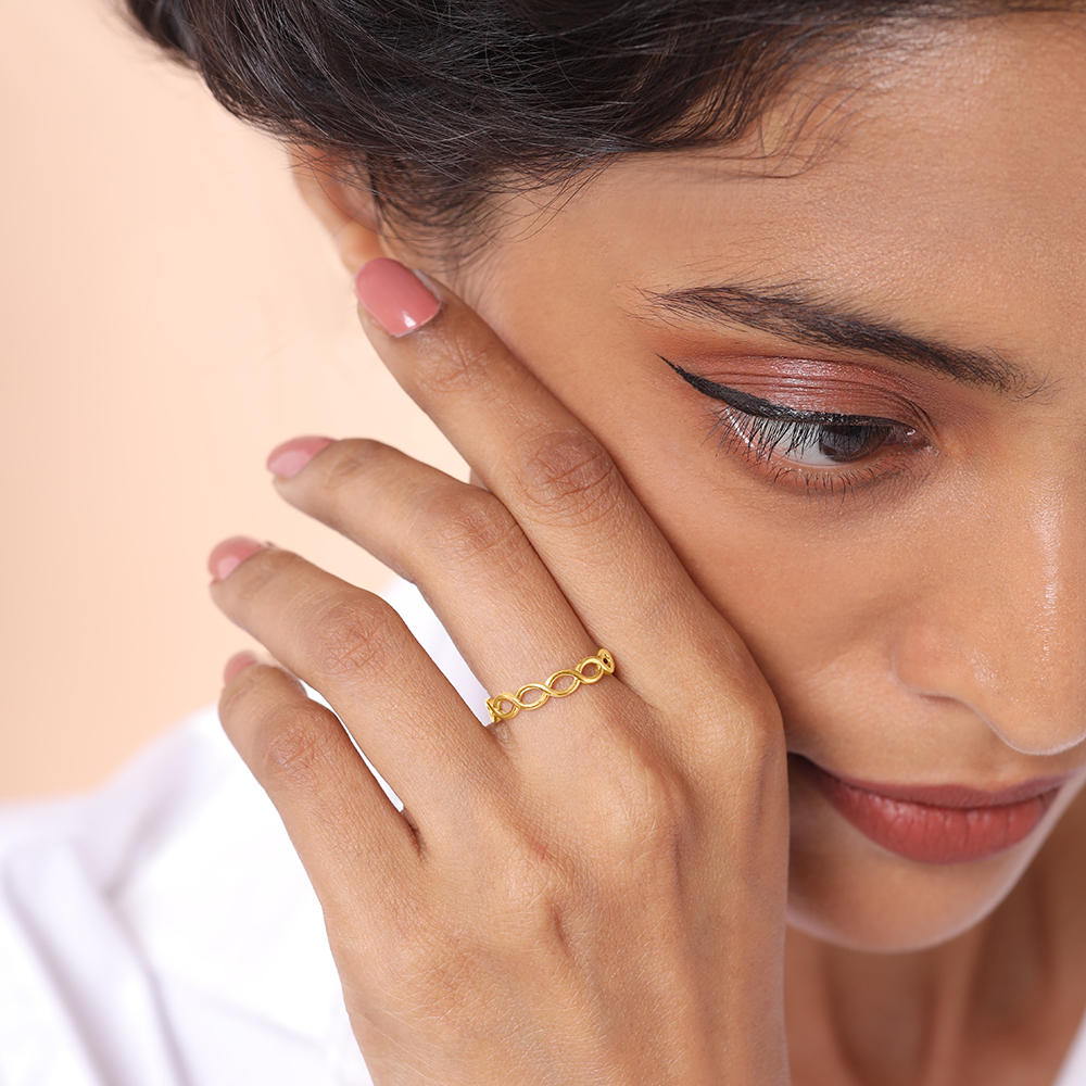 Infinite Loop 18KT Ring,,hi-res image number null