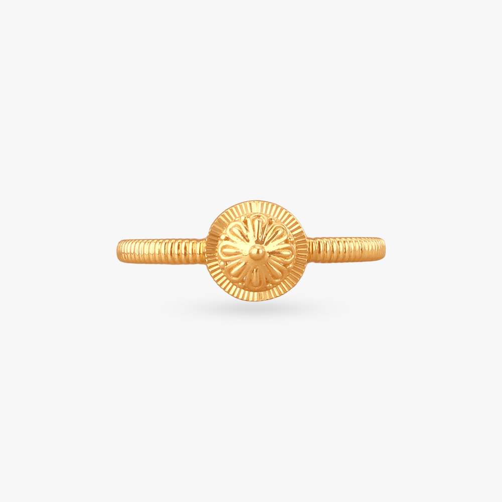 

Bloom Medallion Gold Ring