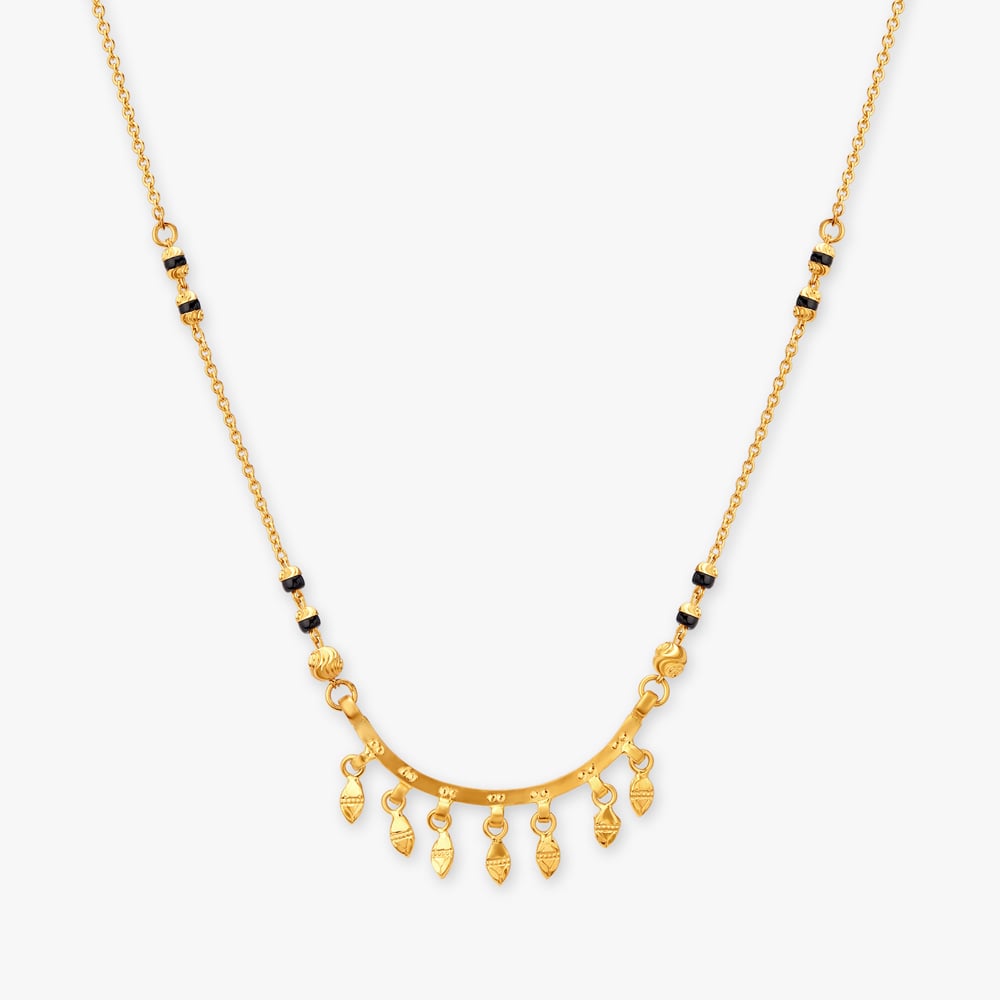 

Chic Gold Mangalsutra