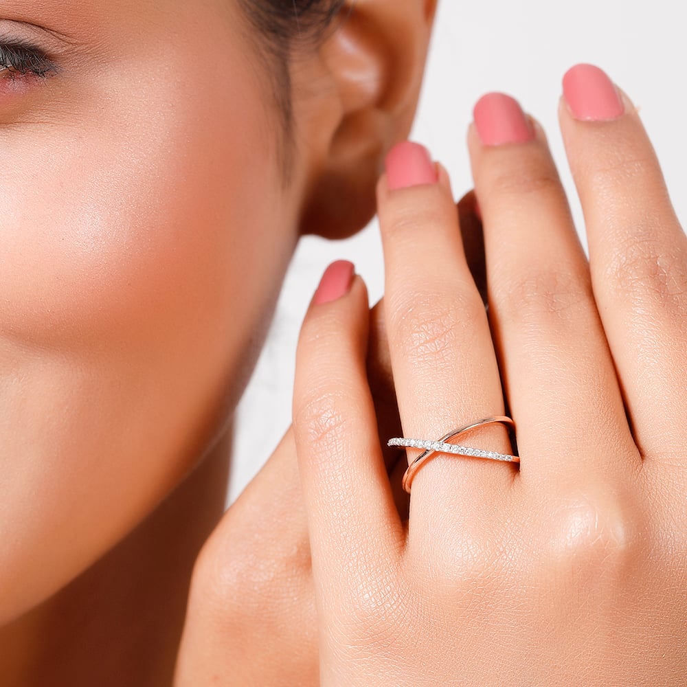 Ring with a rose on it 2025