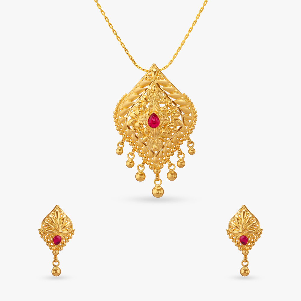 Crimson Leaf Gold Pendant and Earrings Set,,hi-res image number null