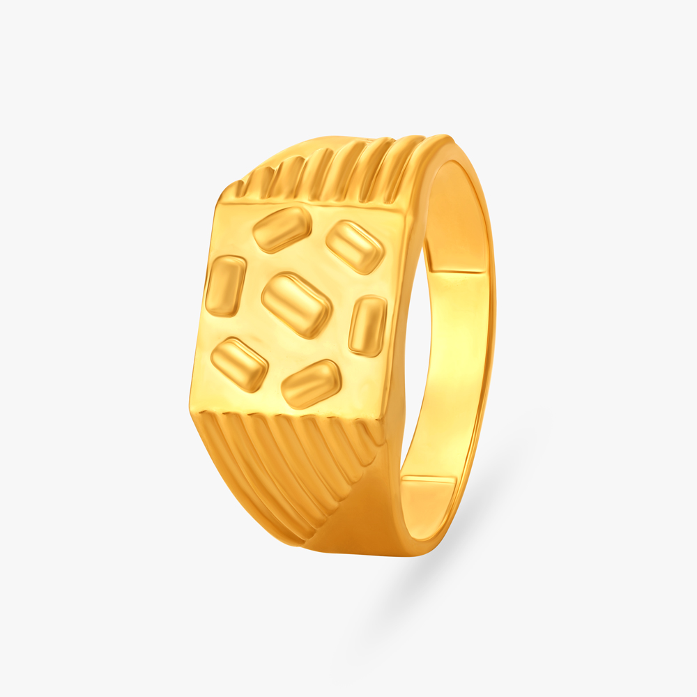 Spiral Design Gold Finger Ring