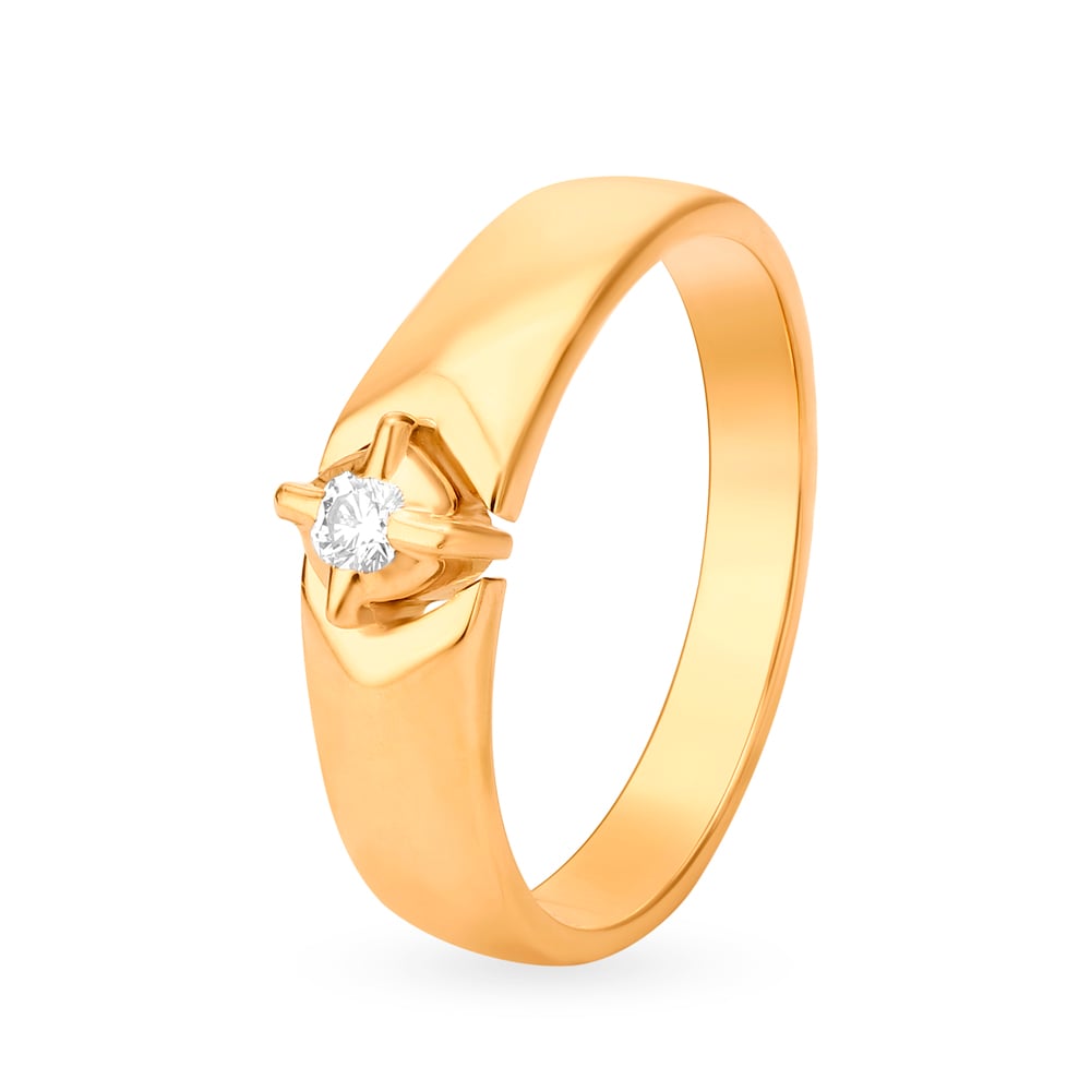 Sublime 22 Karat Yellow Gold And Diamond Finger Ring