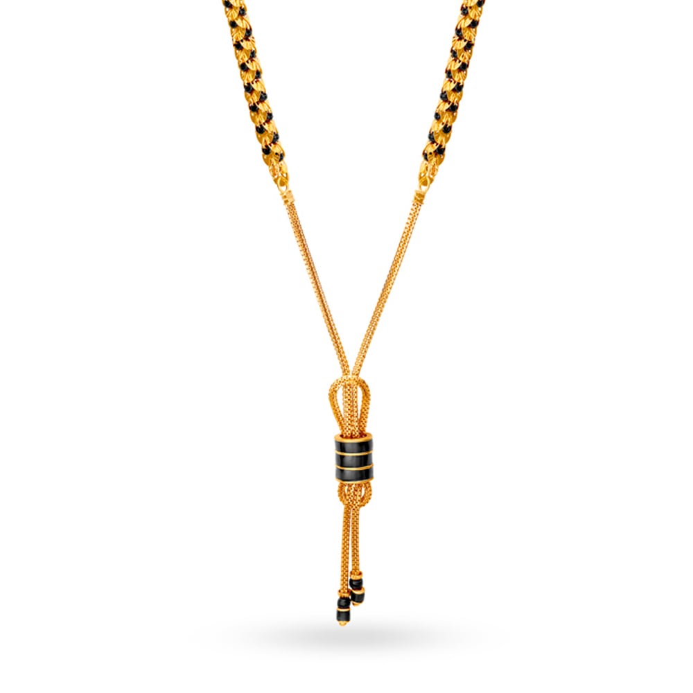 

Delicate Knot Mangalsutra