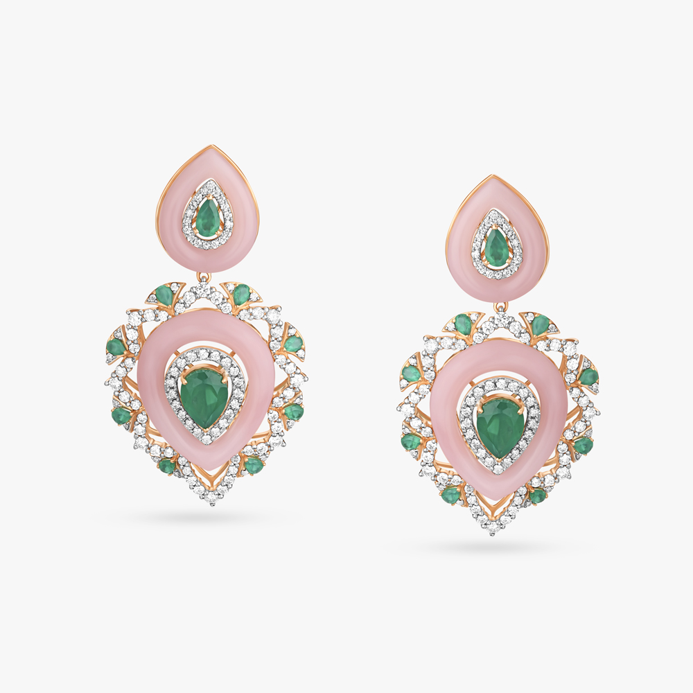 A Dramatic Romance Pendant Set,,hi-res image number null