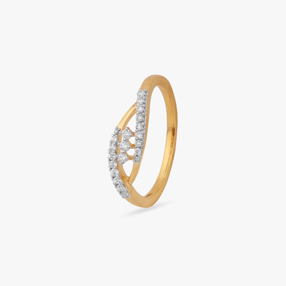 

Lattice Curve Diamond Ring