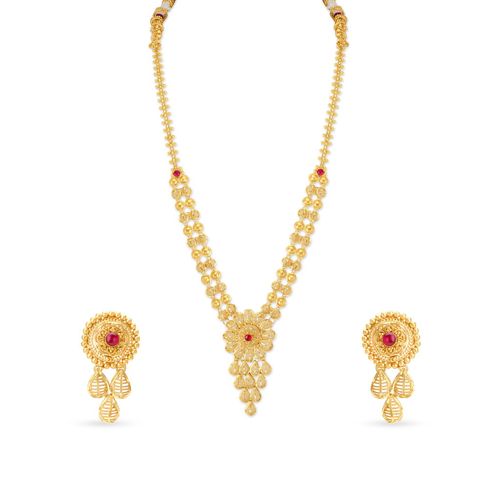 Breathtaking Gold Stamp Filigree Necklace Set,,hi-res image number null
