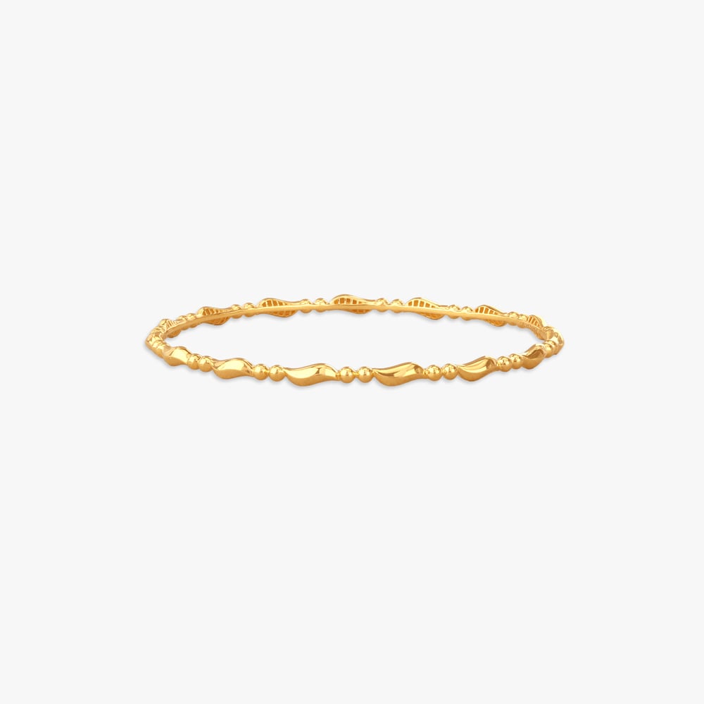 

Drift Charm Gold Bangle