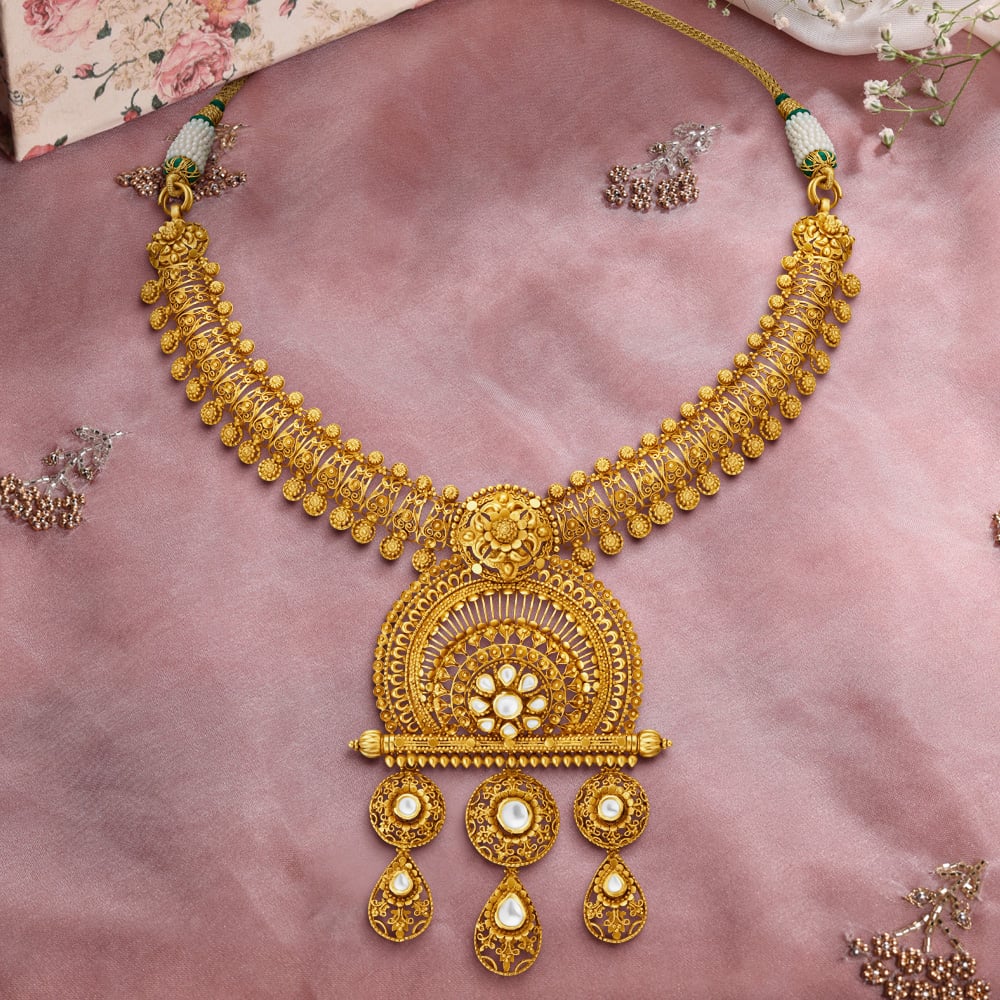 Graceful Floral Jaisalmer Necklace