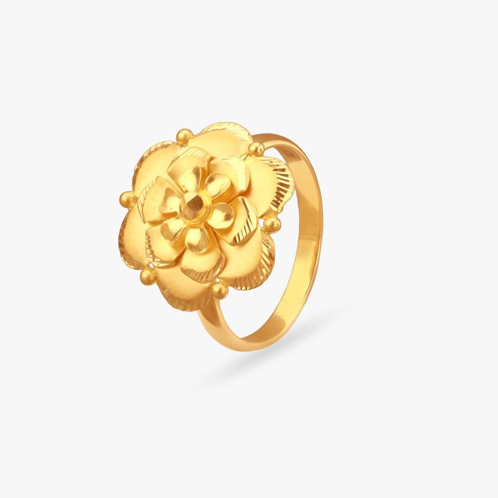 

Floral Aura Gold Ring