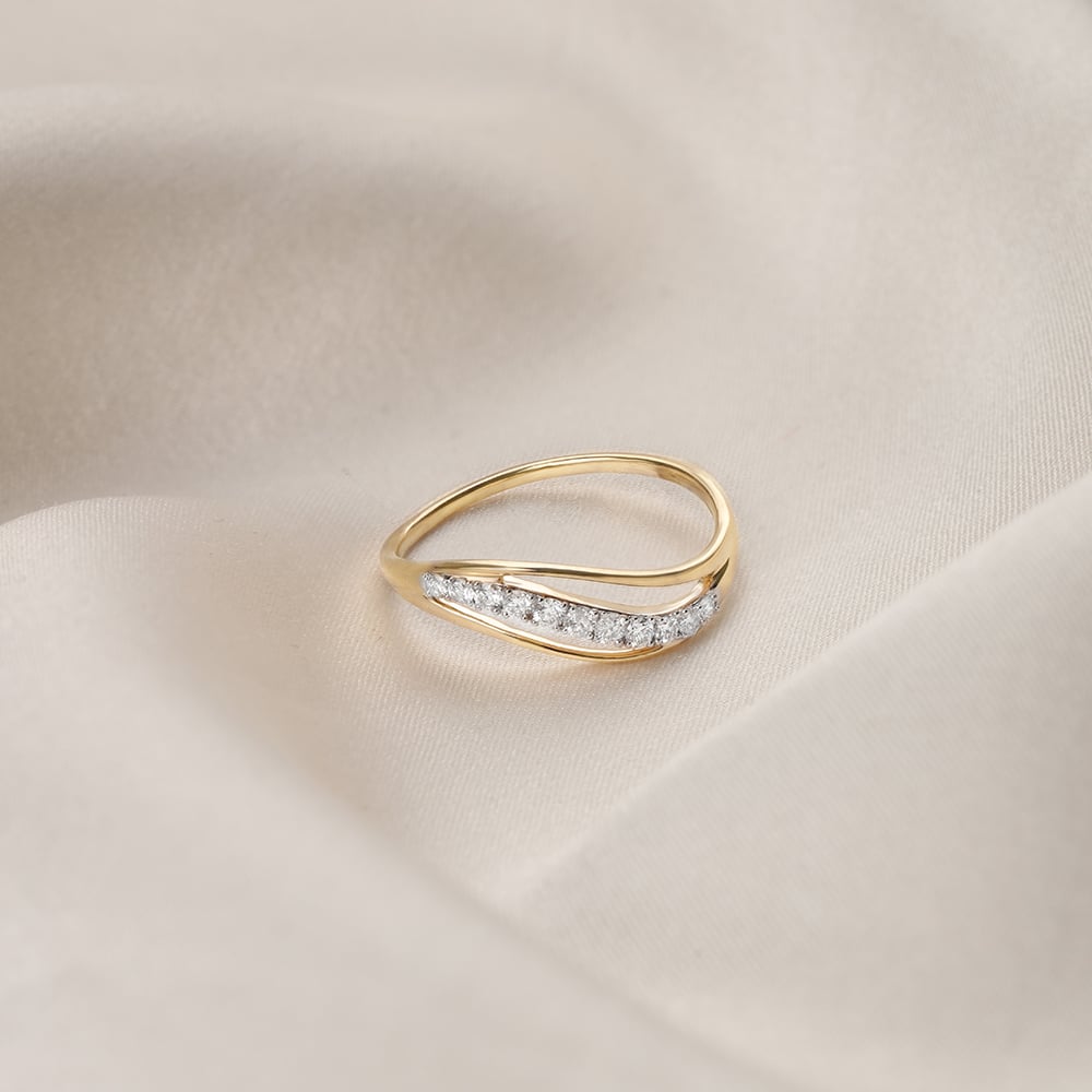 Eternal Elegance 14 Kt Gold & Diamond Ring,,hi-res image number null