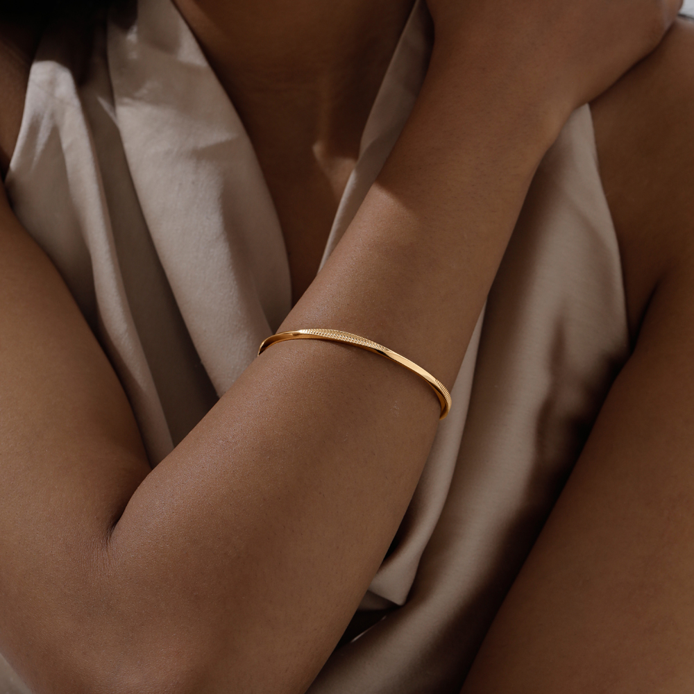Refined Linear Gold Bangle,,hi-res image number null