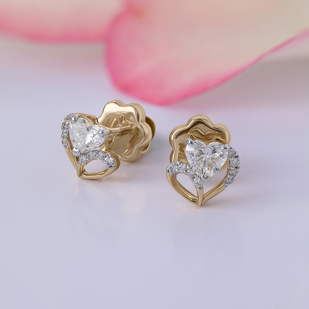 Heartfelt Radiance 14 kt gold & Diamond Stud Earrings,,hi-res image number null