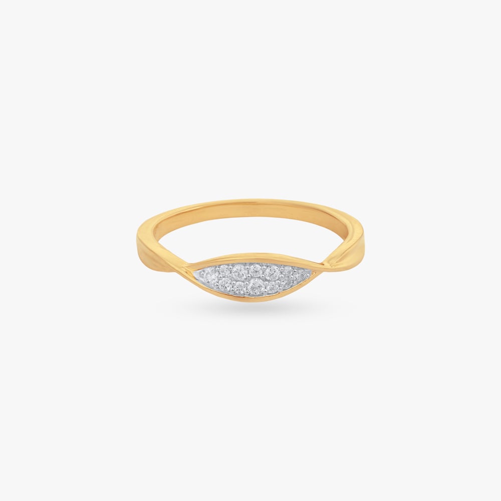 

Fluid Spark Diamond Ring