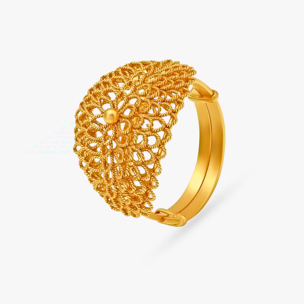 

Dazzling Gold Ring
