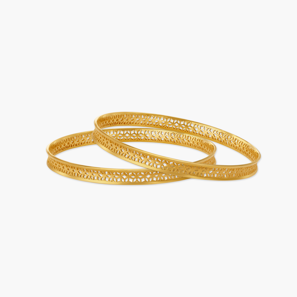 Graceful Delicate Bangle,,hi-res image number null