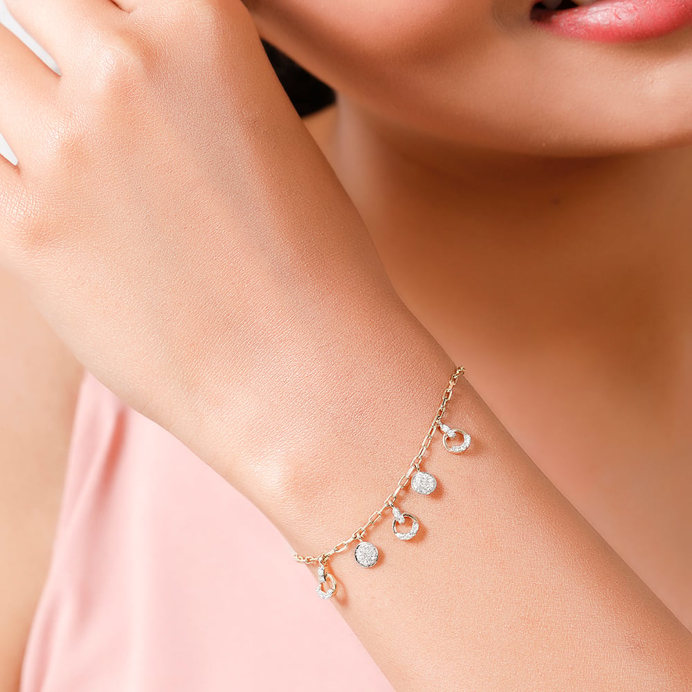 18 KT Rose Gold Eclectic Diamond Bracelet | Tanishq-sonthuy.vn