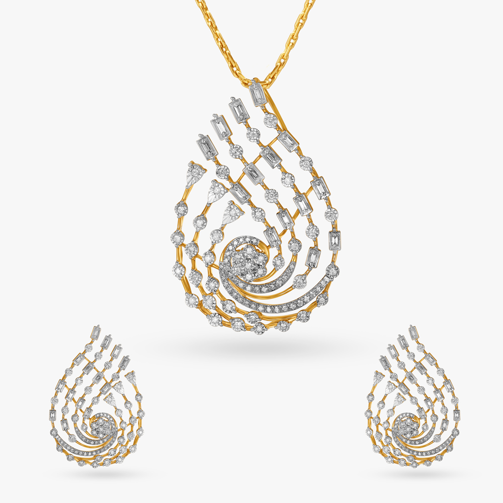 Exquisite Diamond and Sapphire Necklace Set