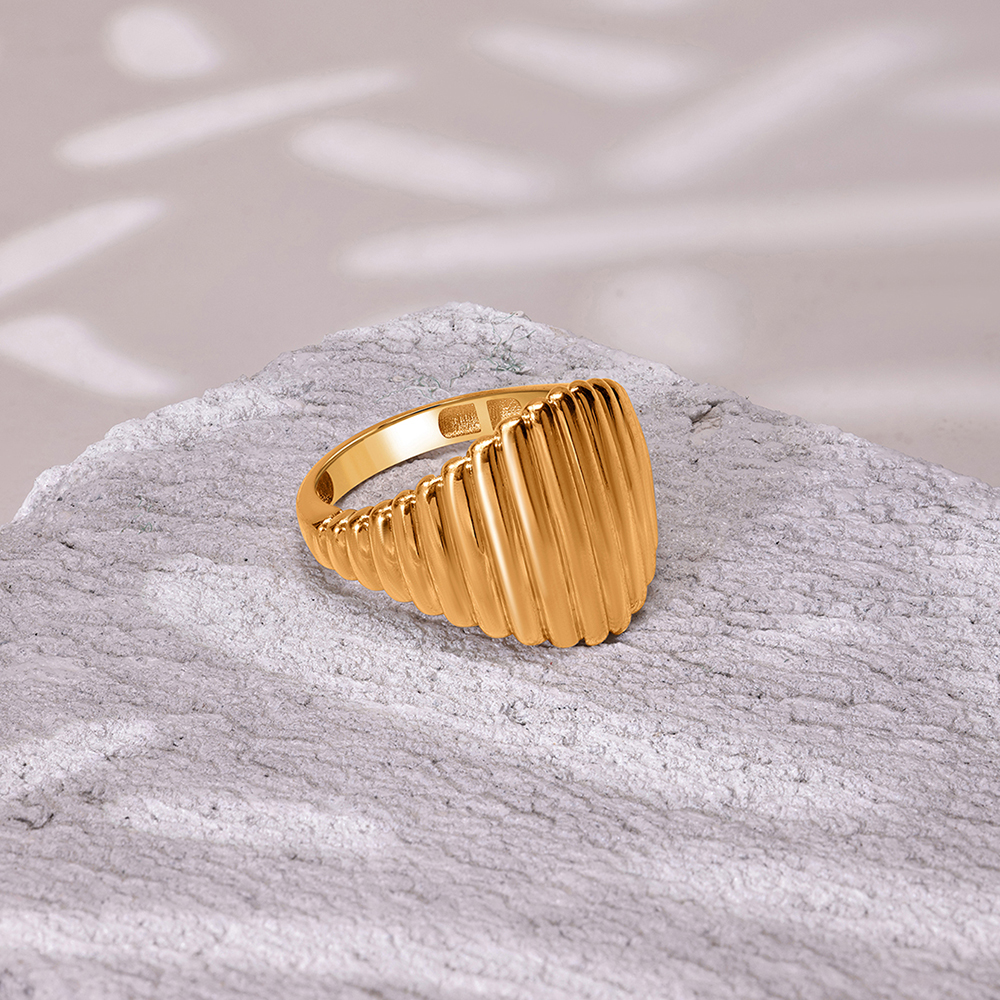 Classic Grooves 18KT Gold Finger Ring,,hi-res image number null
