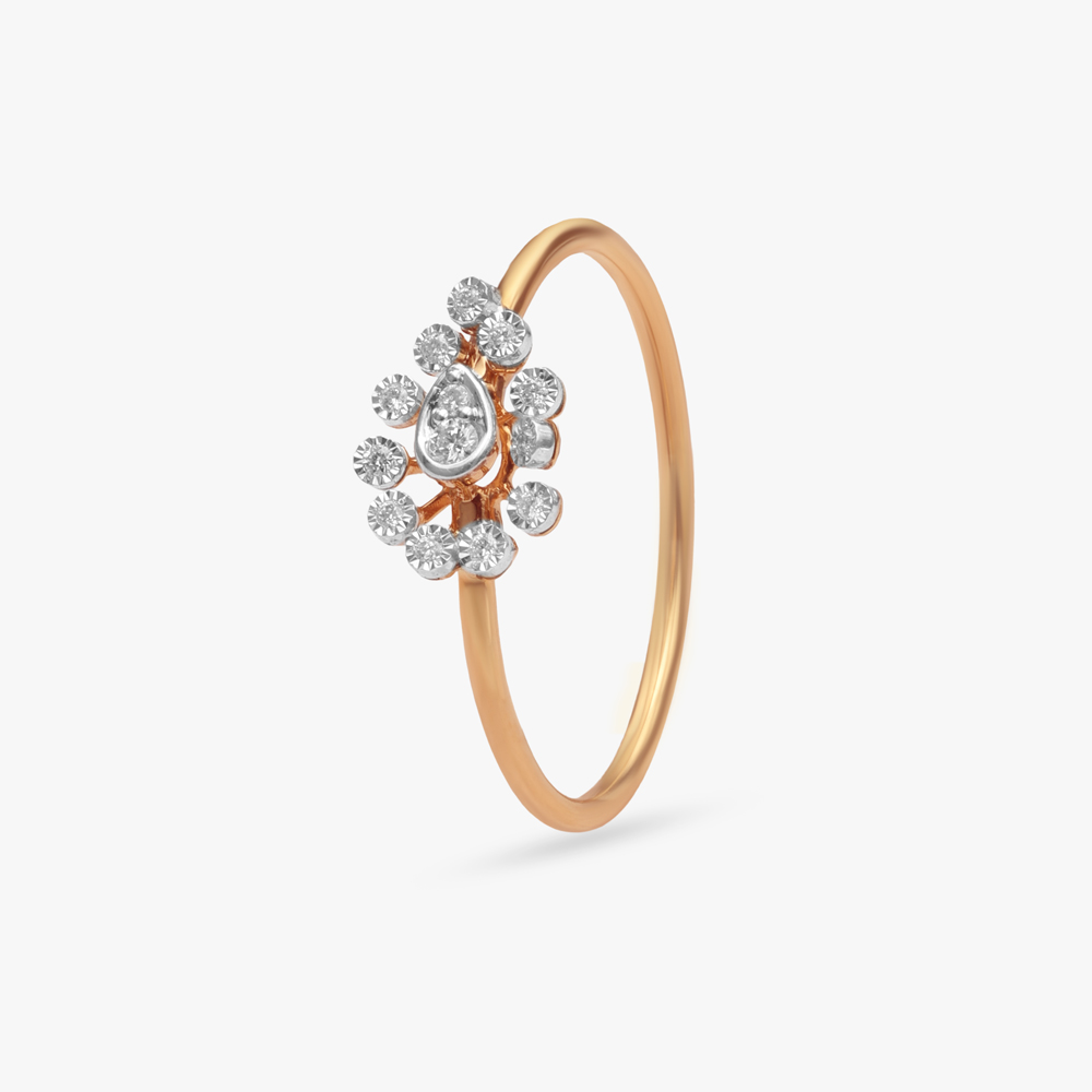 

Sunburst Bloom Diamond Ring