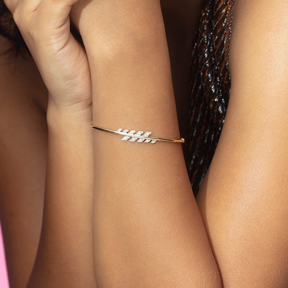 Strobe Rhythm Gold & Diamond Bangle,,hi-res image number null