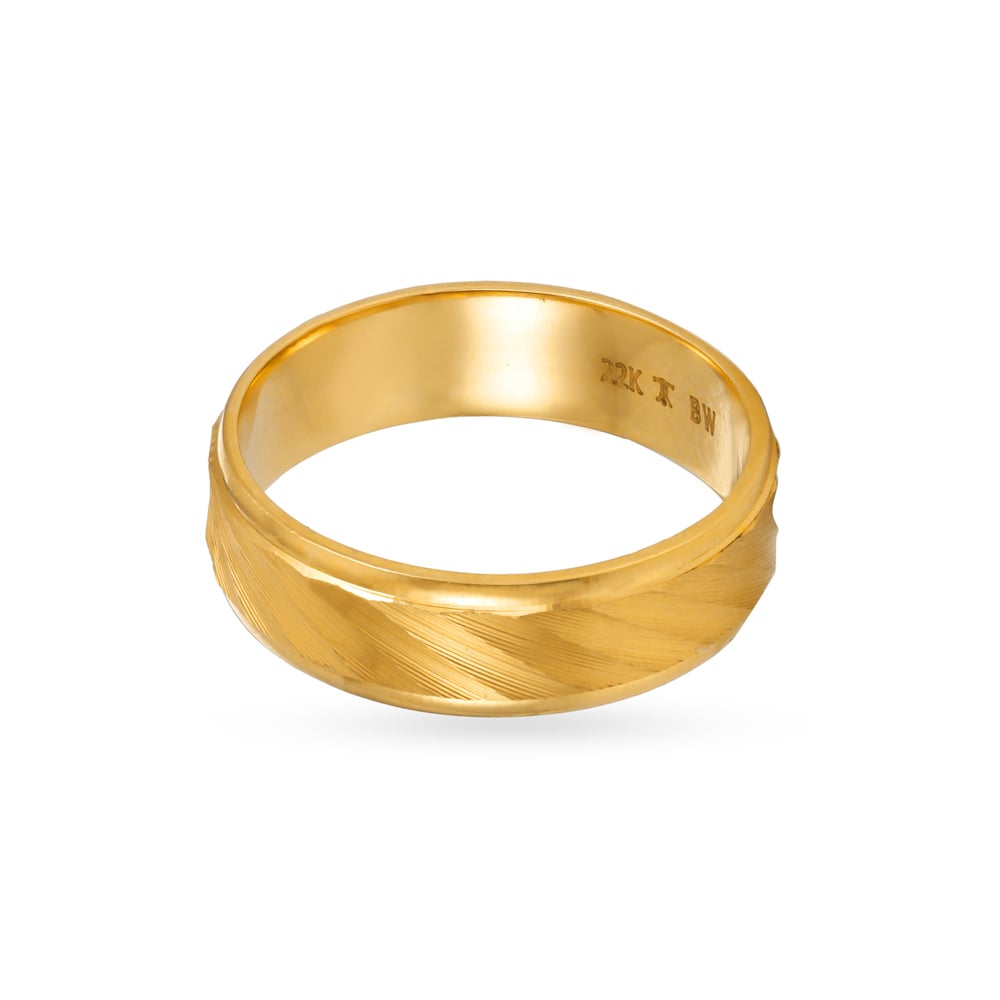 Regal 22 Karat Yellow Gold Finger Ring,,hi-res image number null